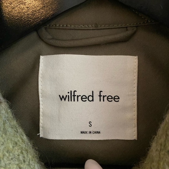 Aritzia Autumn Shirt Jacket - Picture 5 of 5